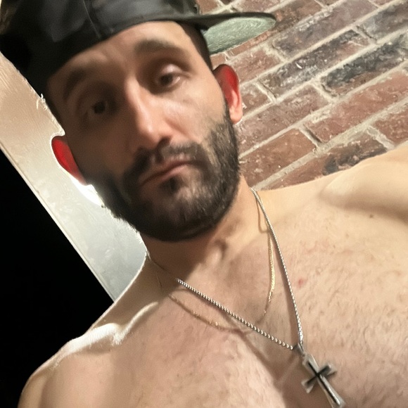 Platform Fragranz Men like designer departments. Womens Also/Got theez too 🔌 - Picture 3 of 10